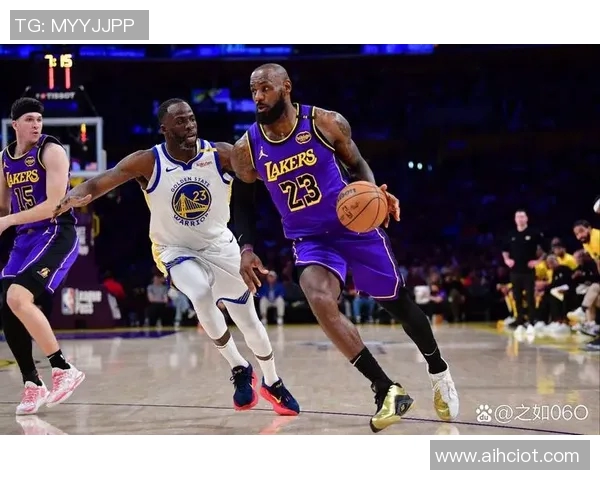 CCTV直播勇士对阵灰熊精彩赛事全程回顾与分析